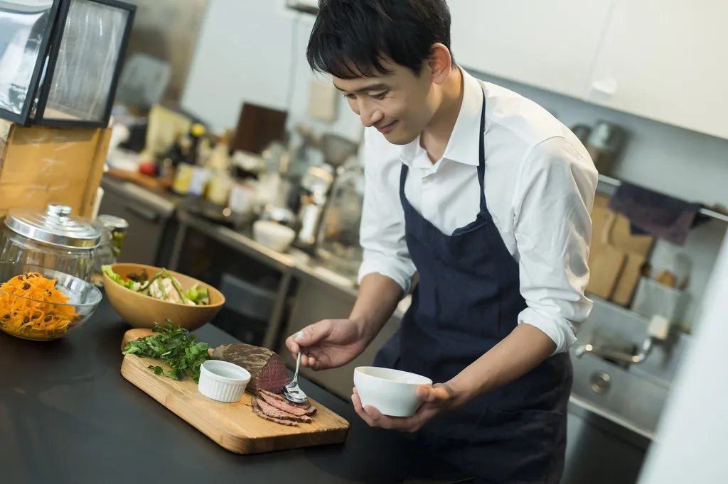 飲食店を始めるには？そもそもどんな人が向いている？