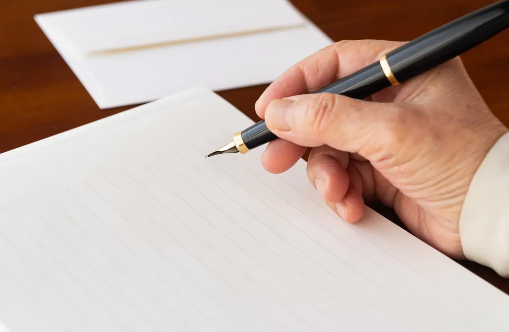 開業時の案内状・挨拶状を書く際のポイントとマナーを解説！